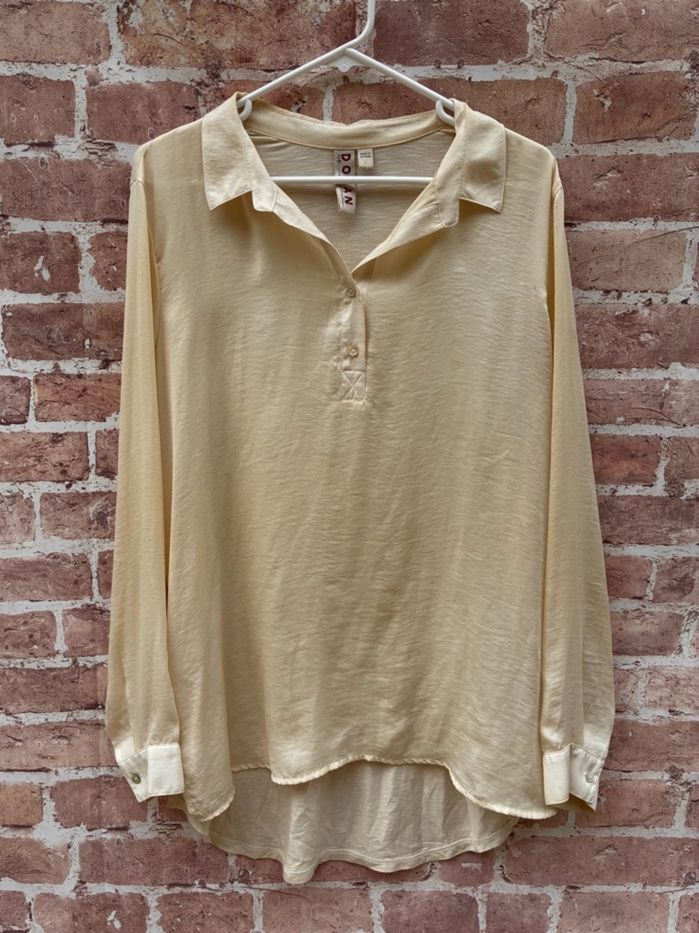 Dolan Anthropologie size L ivory satin tunic Collared Henley high low Blouse